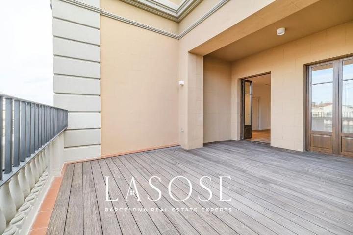 Aticos en venta en Barcelona, La Dreta de lEixample photo 0