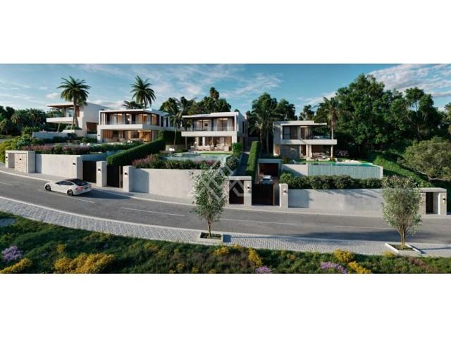 Chalet en venta en Benalmádena photo 0