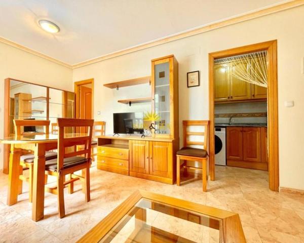 Apartamento en alquiler en Torrevieja, Playa del Cura photo 0