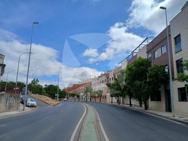 Piso en alquiler en Badajoz, San Fernando photo 0