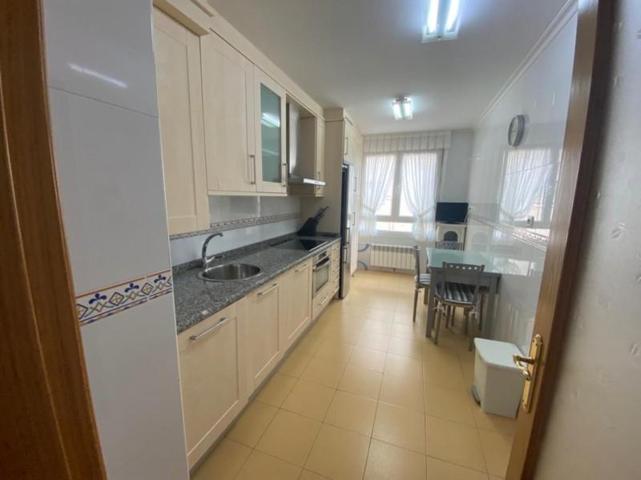 Piso en alquiler en Gijón, Gijón photo 0