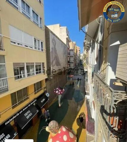 Piso en alquiler en Alicante, Centro Tradicional photo 0