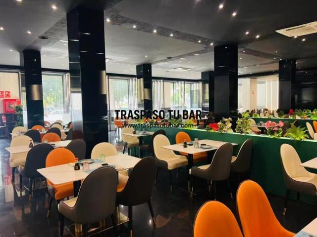 Local comercial en alquiler en el Prat de Llobregat photo 0