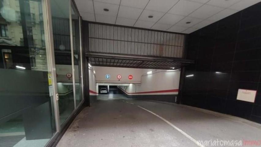 Garaje en venta en Bilbao, Bilbao photo 0