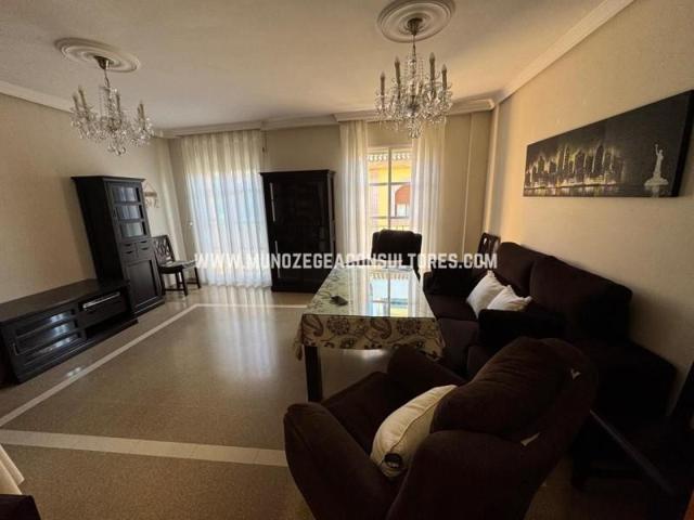 Piso en venta en Lucena, Calle Tamborilera, 14900 photo 0