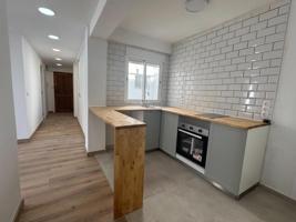 Piso en venta en Valencia, Marxalenes photo 0