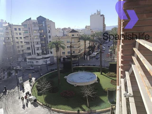 Apartamento en venta en Gandia, Centro photo 0