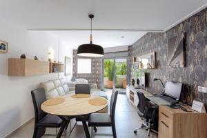 Apartamento en venta en Torrevieja, La veleta photo 0