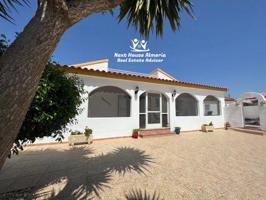 Chalet en venta en Arboleas, Los Carrascos photo 0
