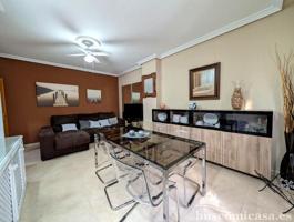 Chalet en venta en Linares, Calle Fuente de la Golondrina, 23700 photo 0