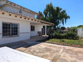 Chalet en venta en Benicàssim photo 0