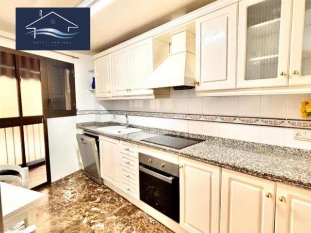 Piso en venta en Alicante, Centro photo 0