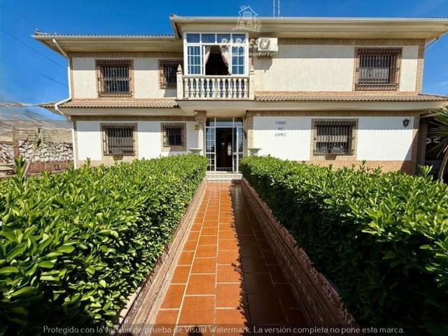 Casa con terreno en venta en Córdoba, Crta. Palma del Río photo 0