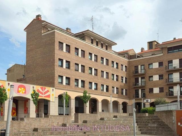 Piso en venta en Tudela, Plaza de la Constitución, 31500 photo 0