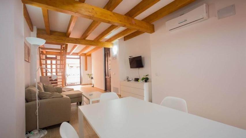 Apartamento en venta en Valencia, El Cabanyal-El Canyamelar photo 0