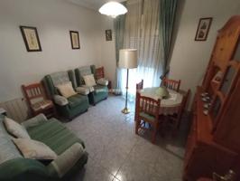 Edificio en venta en Talavera de la Reina, Pio XII photo 0