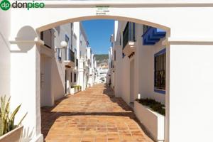 Atico Duplex en venta en Calahonda, Calahonda - Carchuna photo 0