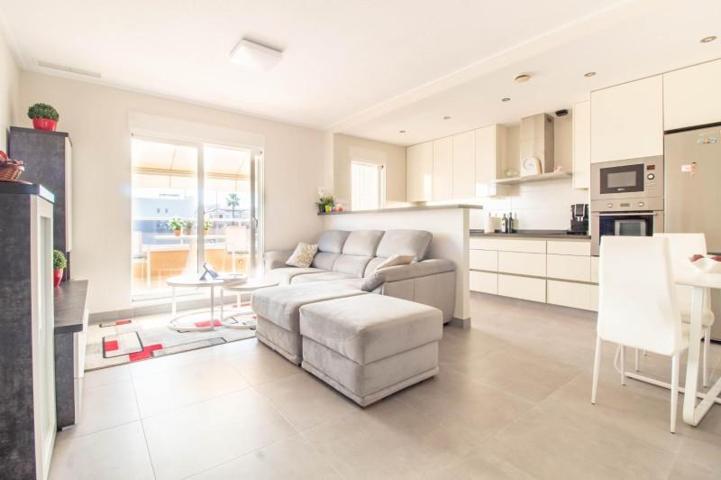 Bungalow en venta en Orihuela Costa, Rocio del Mar photo 0