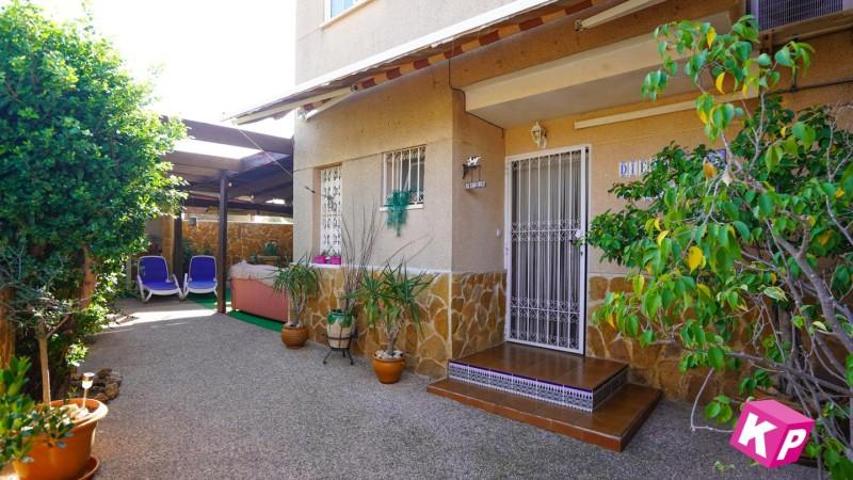 Bungalow en venta en Santa Pola, Calle Logroño, 03130 photo 0