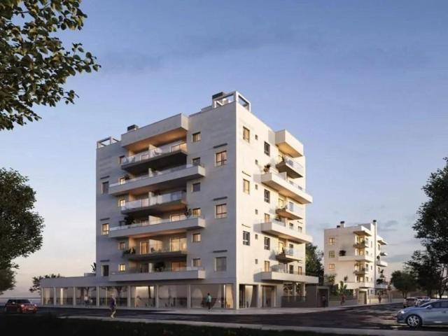 Apartamento en venta en Torre del Mar, Poniente-Faro photo 0