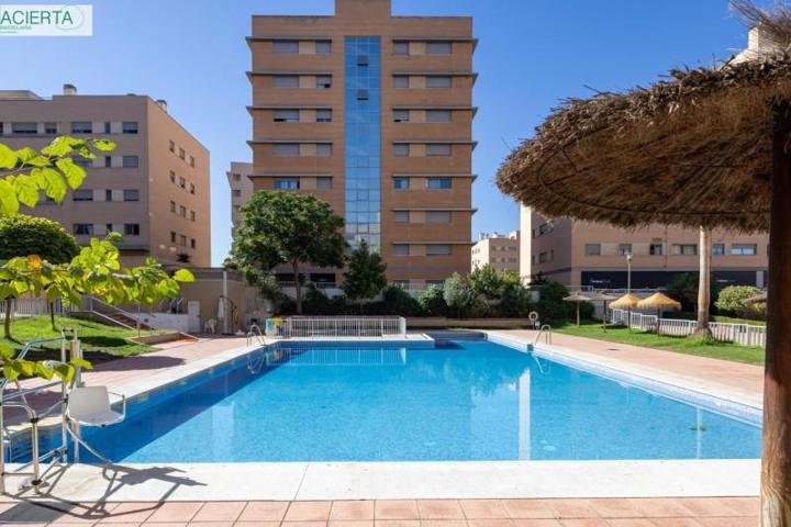 Piso en venta en Granada, Campus de la Salud photo 0
