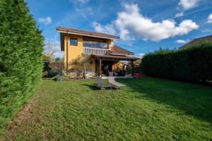 Casa en venta en Villaviciosa, Villaviciosa photo 0