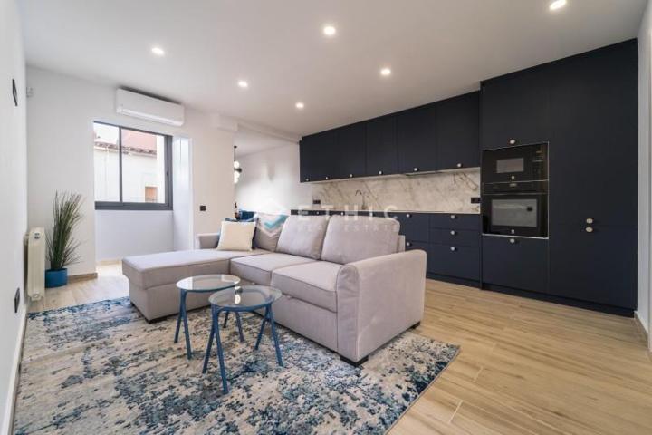 Aticos en venta en Cornellà de Llobregat, La Gavarra photo 0