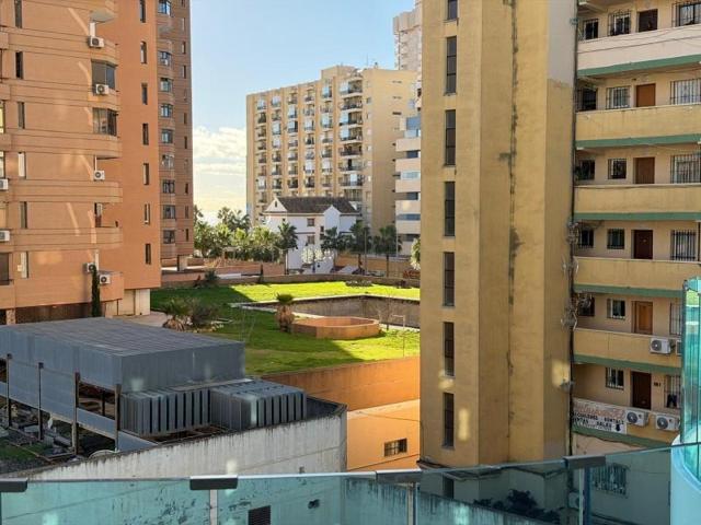 Apartamento en venta en Fuengirola, 1ª Línea de playa photo 0