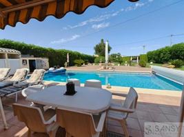 Casa en venta en Denia photo 0