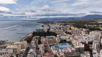 Aticos en venta en Marbella, Marbella photo 0