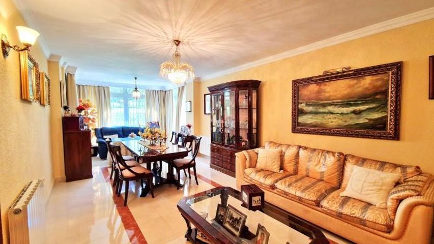 Piso en venta en Málaga, Limonar photo 0