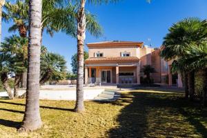 Chalet en venta en Picassent, Urbanizacion tancat de l altet photo 0