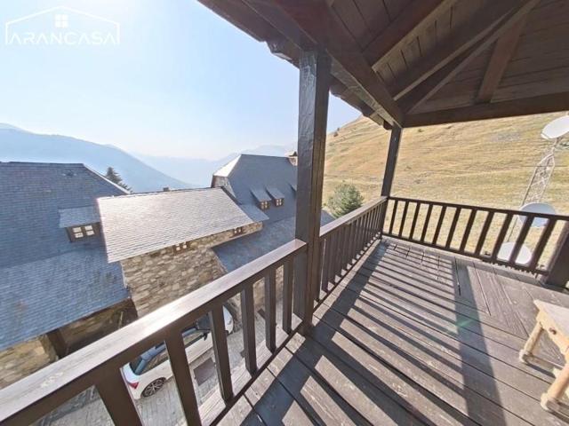 Casa en venta en Naut Aran photo 0