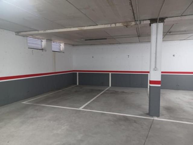 Garaje en alquiler en Valladolid, Villa de prado photo 0