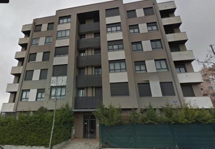 Garaje en alquiler en Valladolid, Hospital Nuevo photo 0