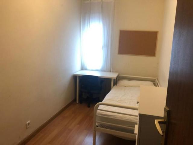 Habitación en alquiler en Salamanca, Alamedilla photo 0