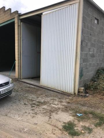Nave industrial en alquiler en Ponferrada, Columbrianos photo 0