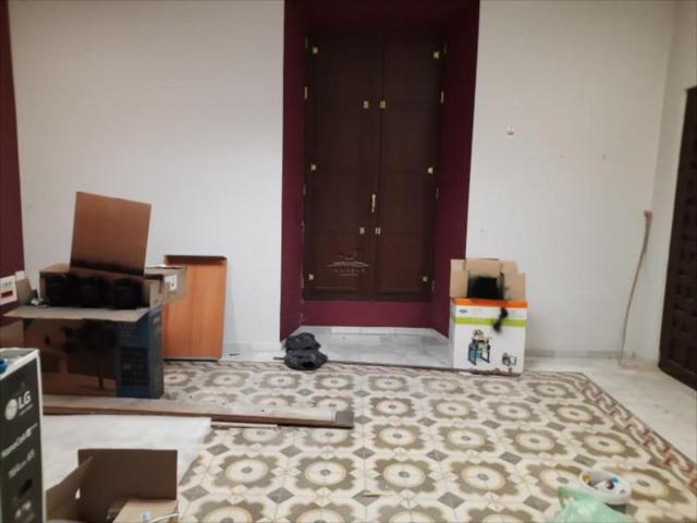 Local comercial en alquiler en Lucena, Lucena photo 0