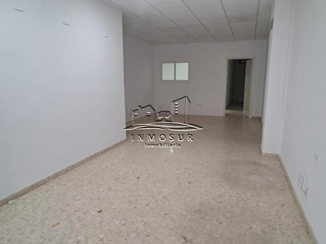 Nave industrial en alquiler en Lucena, Lucena photo 0