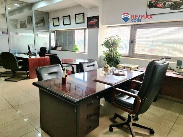 Local comercial en alquiler en Almendralejo, Extremadura photo 0