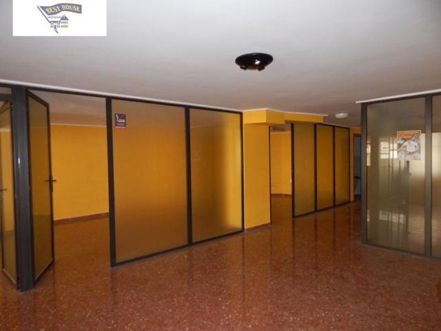 Local comercial en alquiler en Ontinyent, Ontinyent photo 0