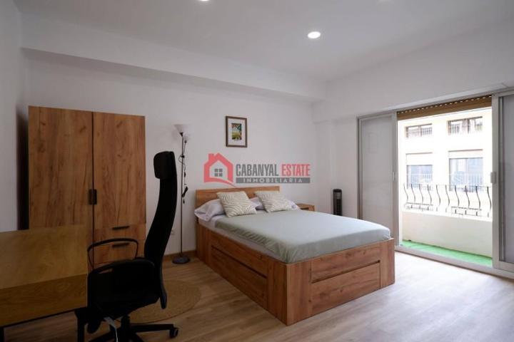 Habitación en alquiler en Valencia, El Cabanyal-El Canyamelar photo 0