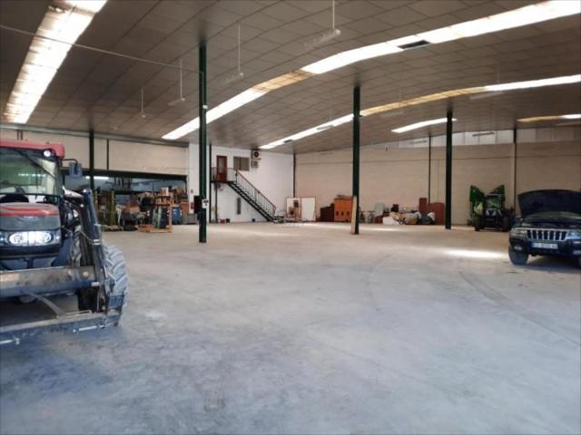 Nave industrial en alquiler en Lucena, Lucena photo 0