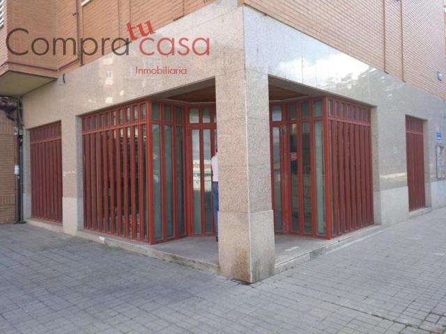 Local comercial en alquiler en Segovia, El carmen photo 0