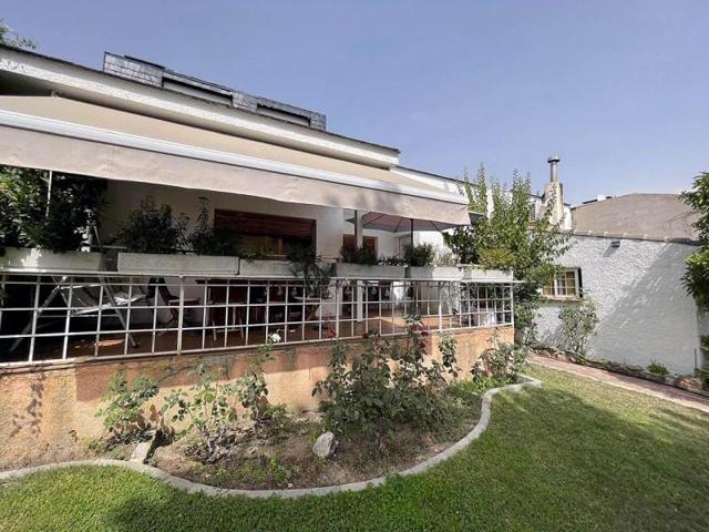 Habitación en alquiler en Villanueva de la Cañada, Calle Viento, 28691 photo 0