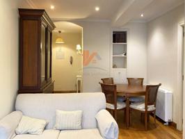 Piso en alquiler en Santiago de Compostela photo 0