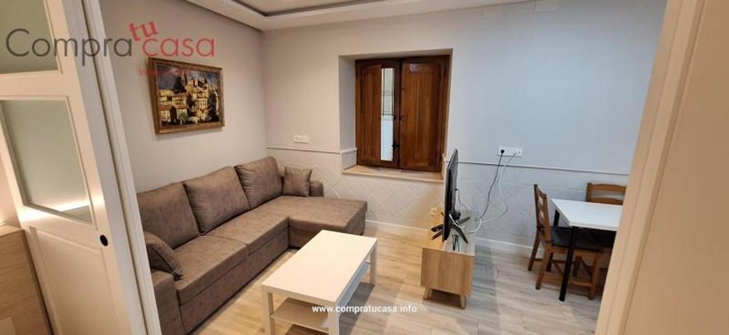 Apartamento en alquiler en Segovia, Casco antiguo photo 0