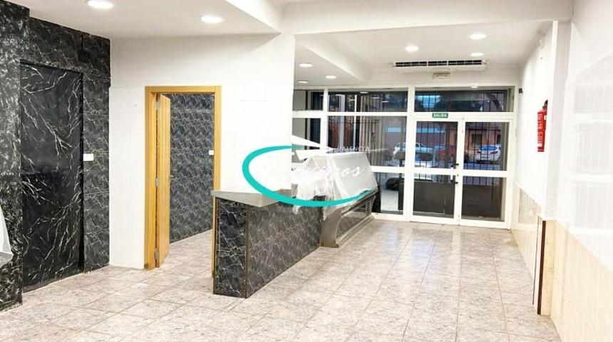 Local comercial en alquiler en Valencia, La Llum photo 0