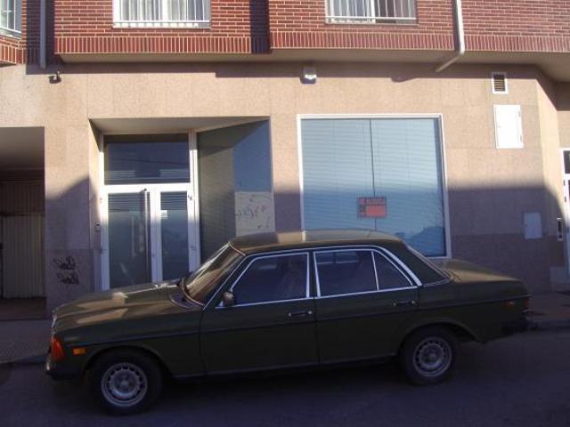 Local comercial en alquiler en Ponferrada, Flores del sil photo 0