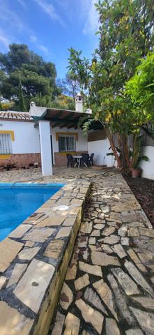 Casa con terreno en alquiler en Nerja, Centro photo 0